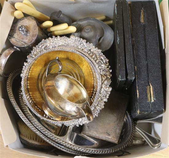 A quantity of plated wares